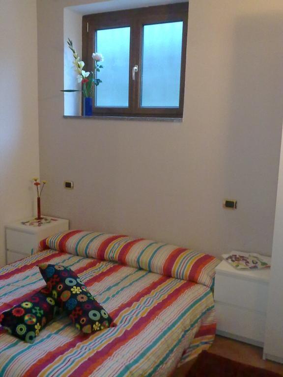 Affittacamere Valchiavenna - Foresteria Lombarda Con Parcheggio Privato Sul Posto! Apprezzata Gestione Familiare Dal 2012, Qualita-Prezzo Top! "Guest-House With Private Parking On Site! Appreciated Family Management Since 2012, Quality-Price Top!" Δωμάτιο φωτογραφία