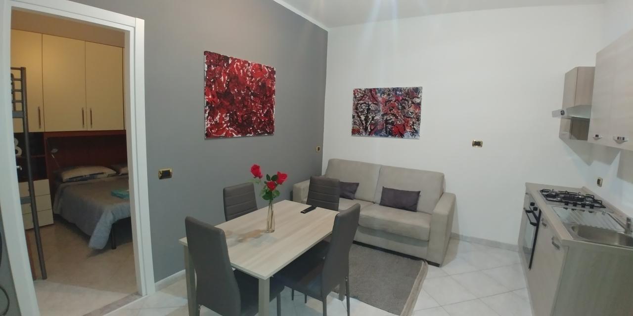 Affittacamere Valchiavenna - Foresteria Lombarda Con Parcheggio Privato Sul Posto! Apprezzata Gestione Familiare Dal 2012, Qualita-Prezzo Top! "Guest-House With Private Parking On Site! Appreciated Family Management Since 2012, Quality-Price Top!" Εξωτερικό φωτογραφία