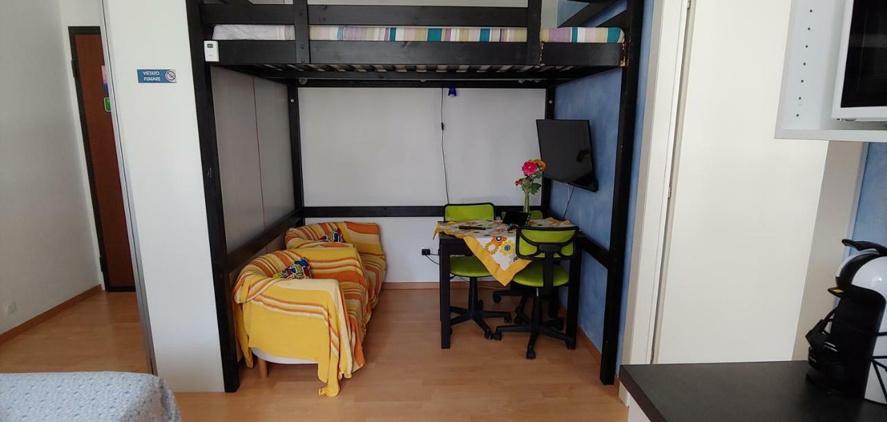 Affittacamere Valchiavenna - Foresteria Lombarda Con Parcheggio Privato Sul Posto! Apprezzata Gestione Familiare Dal 2012, Qualita-Prezzo Top! "Guest-House With Private Parking On Site! Appreciated Family Management Since 2012, Quality-Price Top!" Εξωτερικό φωτογραφία